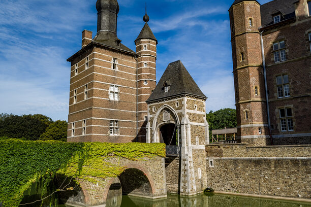 Schloss Merode - Brückenansicht